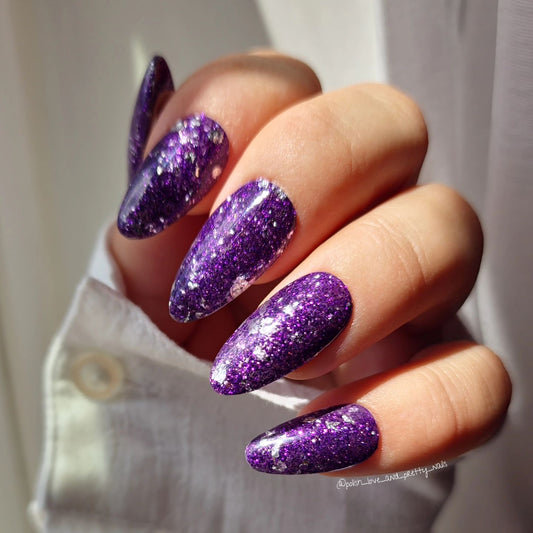 Amethyst Glam Dip Powder