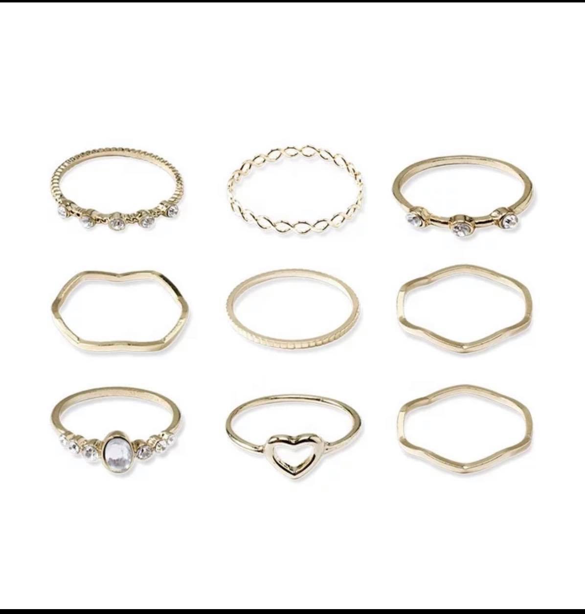 Simple Fashion Stacking Knuckle Ring Set. Yellow Gold