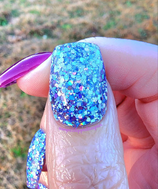 blue holographic dip powder glitter