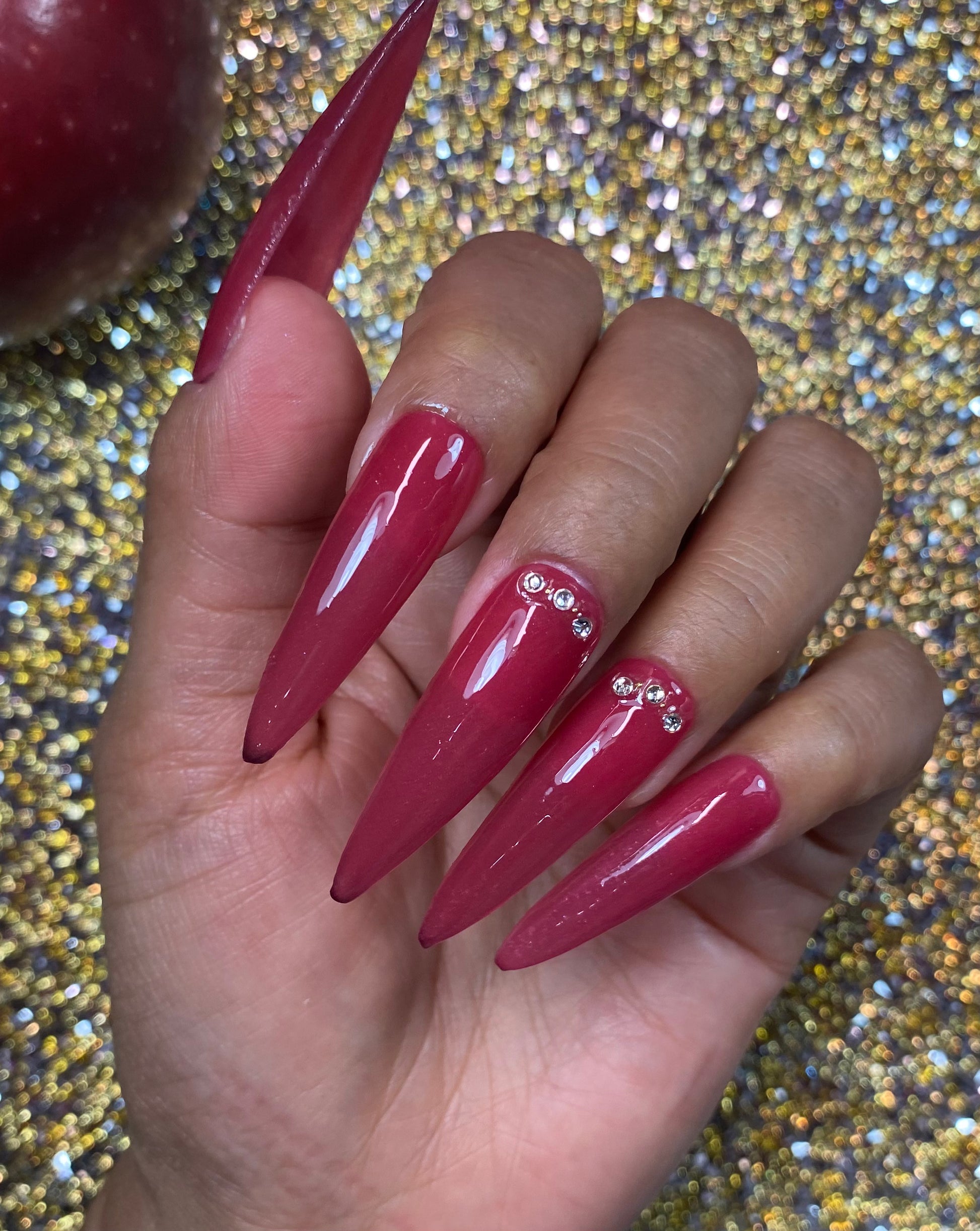 Maroon and Red Thermal Dip Powder